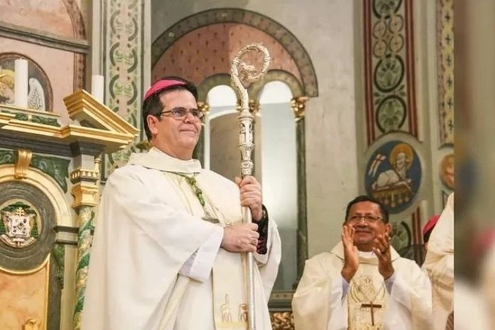 Arquidiocese de Maceió afasta agentes pastorais candidatos e proíbe campanha política em igrejas nas eleições de 2026