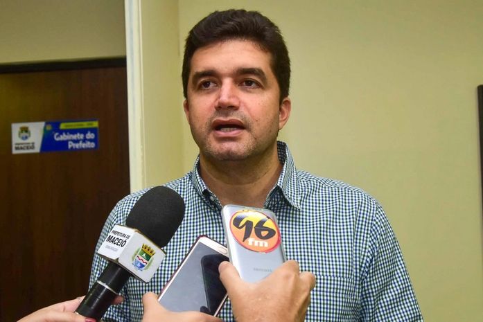 Rui Palmeira – Prefeito de Maceió.