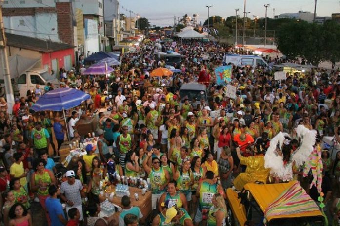 Prévias carnavalescas agitam Arapiraca neste final de semana