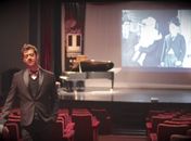 Pianista faz a trilha sonora ao vivo do filme O Circo, de Charles Chaplin, a partir das 20h