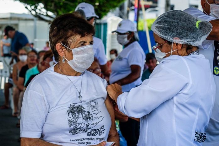 Dia D da vacinação contra influenza imuniza quase 15 mil pessoas