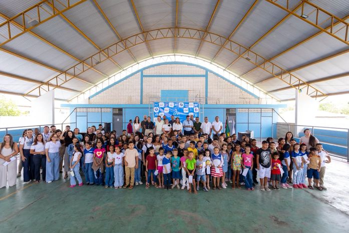 Mais uma entrega realizada durante agenda de Emancipação Política: Ziane Costa inaugura reforma e ampliação da Escola Maria Dulce