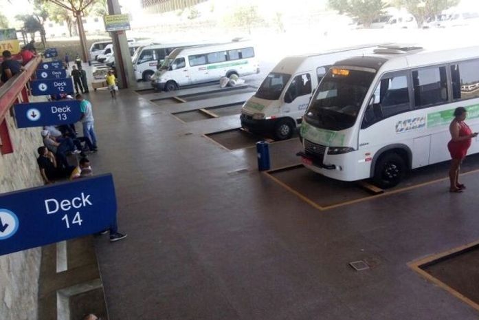 Veículos complementares no Terminal Rodoviário