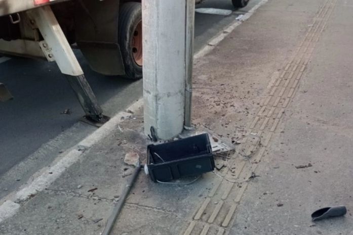 Vandalismo e furtos deixam trecho da Avenida Assis Chateaubriand sem iluminação pública