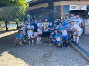 Prefeito de Traipu, Lucas Santos, comemora com os jogadores e comissão técnica do Esporte Clube Traipu