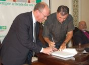 Cicero Almeida assina nomeação de Pedro Montenegro