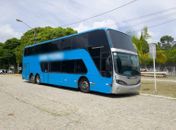 Agentes de trânsito flagram ônibus com transporte turístico irregular em Maceió