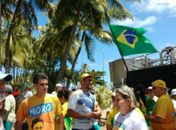 Manifestantes vão às ruas em Maceió