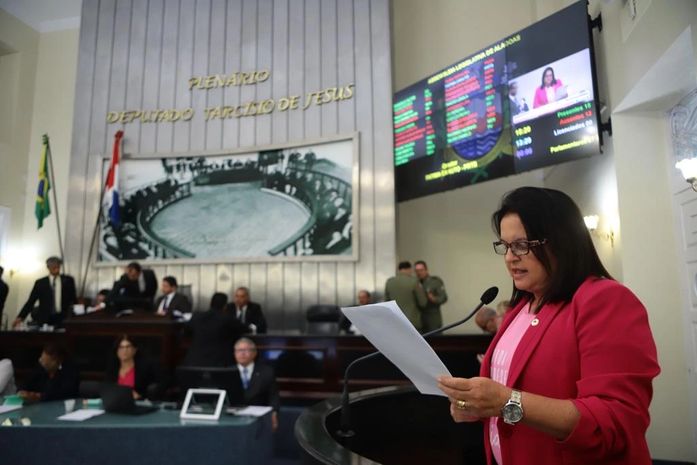 Deputada Fátima Canuto