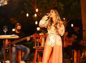 Fora da “modinha musical”, mulheres se unem por empoderamento e igualdade no palco: “Não desista”