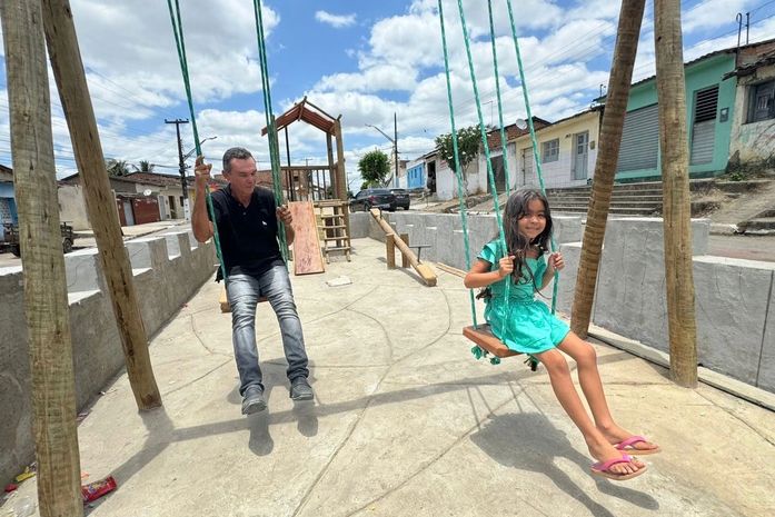 Prefeitura de Anadia entrega mais uma praça à população