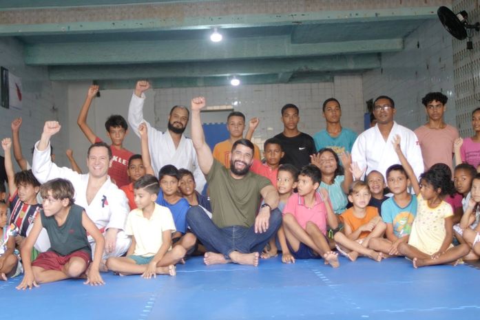 Deputado Federal Delegado Fabio Costa inaugura duas unidades do Instituto Tiago Camilo em Alagoas