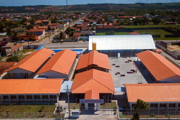 Escola Municipal Dr. Cláudio da Costa Santos é inaugurada nesta segunda-feira (14)