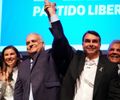 Flávio Bolsonaro anuncia Alfredo Gaspar como candidato a vice-presidente e destaca trajetória de combate ao crime, à corrupção e de defesa dos aposentados