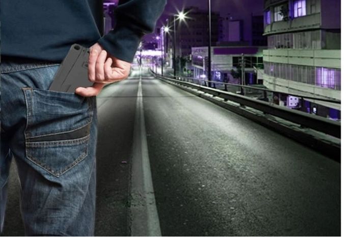 Arma em formato de iPhone...A imprensa e seu eterno desconhecendo do mundo real...