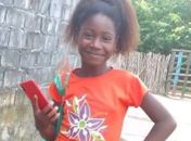 Menina, de 10 anos, foi vista pela última vez na porta de casa