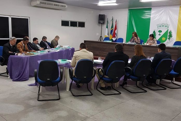 Câmara Municipal de Arapiraca realiza mais uma sessão ordinária