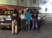 PRF prende casal acusado de assaltos a vans no interior