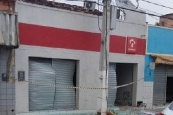 Agencia do Bradesco é alvo de explosão em Paulo Jacinto