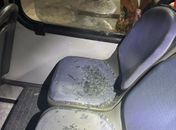 Briga por suposta rivalidade entre facções termina com quebradeira em ônibus; acusado foi preso e autuado 