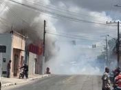 Incêndio atinge loja de fogos no centro de Arapiraca