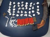 PC prende envolvidos com o tráfico de drogas e apreende arma e munições 