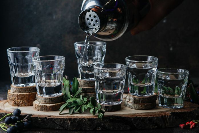 Saiba todos os cuidados antes de comprar bebidas alcoólicas