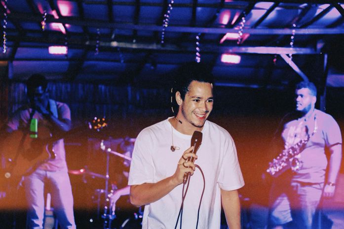 O show “Epifania – Ao vivo no Teatro Deodoro” traz a face da nova MPB alagoana