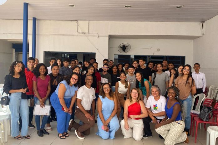 Capacitação para inserir jovens no mundo do trabalho abre nova turma