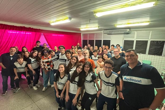 ‘Esse Podcast , com a senhora, foi o melhor que assisti até hoje. Eu ouviria a senhora o dia inteiro.’ afirmou David, o namorado da Lara, da Escola Maria Montessori