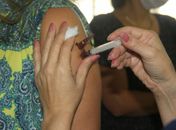 Servidores públicos de Arapiraca são vacinados em mutirão de imunização