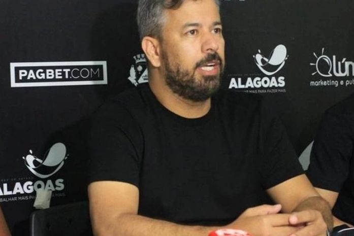 Rogério Siqueira confirma contratação de atacante para o alvinegro