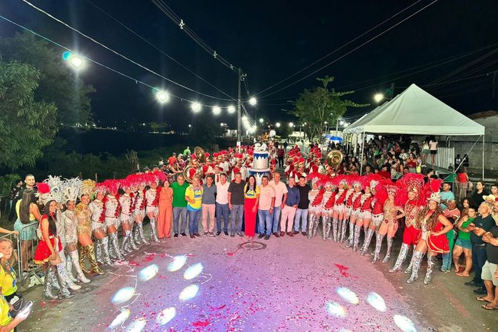 Emancipação Política: Com o tema Educação e Copa do Mundo: formando cidadãos para o jogo da vida, Branquinha realizou tradicional Desfile Cívico