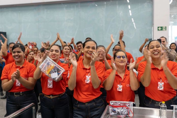 Grupo Mateus contratou 750 profissionais para trabalhar nas duas unidades de supermercado instaladas em Maceió