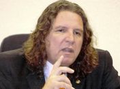Precisamos acabar com esta porcaria, diz senador sobre Conselho de Ética