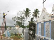 Prefeitura ilumina cemitérios de Marechal Deodoro