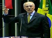 Suplicy dá cartão vermelho a Sarney
