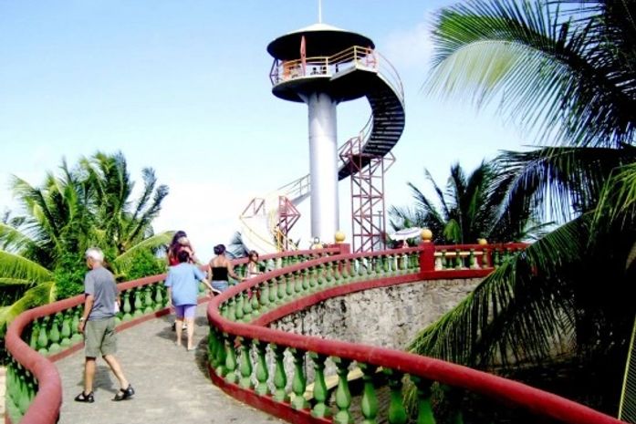 Turistas tem veículo roubado no Mirante do Gunga