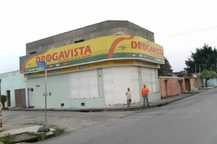 Dupla faz arrastão em drogarias de Arapiraca