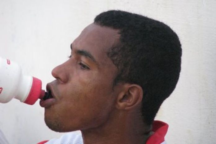 Fluminense traz meia que jogou no Corinthians-AL para ser o 10
