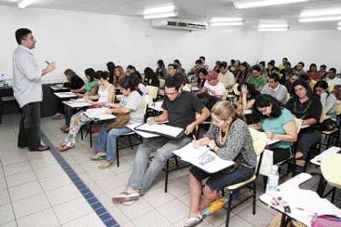 Secretaria de Educação do Ceará abre 4 mil vagas para professores