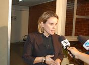 Delegada Fabiana Leão conversou com a imprensa