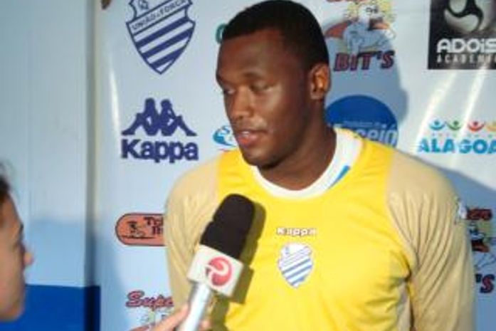 Goleiro Jeferson diz que direção do CSA não o respeitou