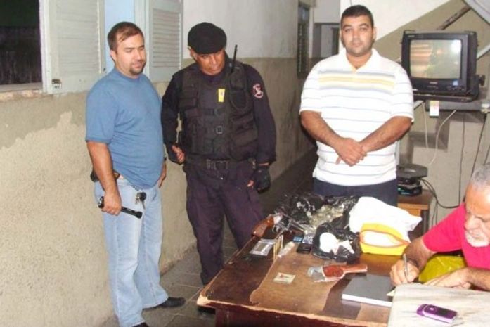 Dono de boate e segurança são presos por tráfico de drogas em União dos Palmares