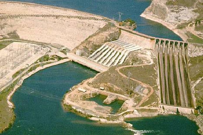 Furnas abre 318 vagas imediatas e faz cadastro com 1.367 profissionais