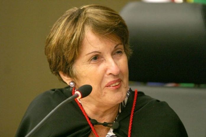 Nelma Padilha: ?A concessionária dispõe de outros meios judiciais para buscar o ressarcimento?