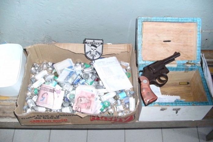 Presidente da Mancha Negra é preso com arma e grande quantidade de Loló
