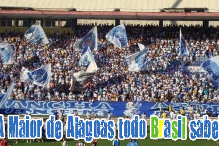 Torcida Mancha Azul fazendo a festa no Rei Pelé