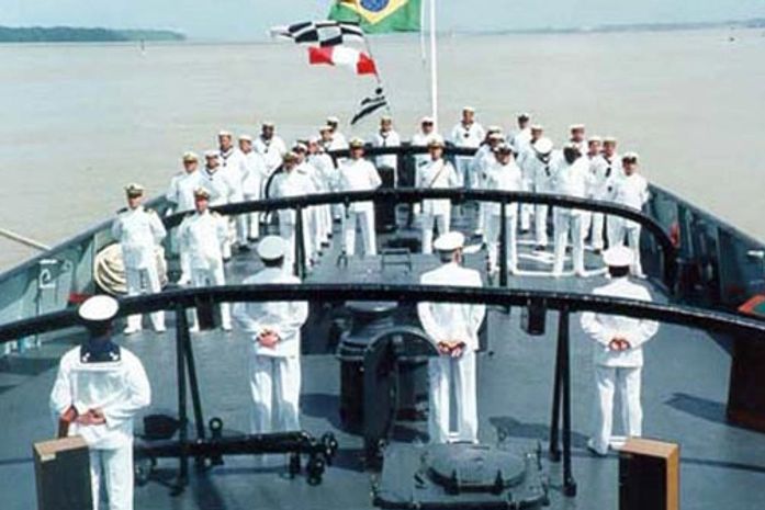 Marinha abre 300 vagas em cargos técnicos