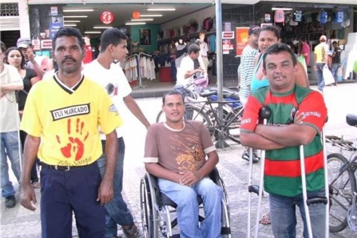 Caminhada pela acessibilidade dos deficientes físicos foi realizada em Arapiraca